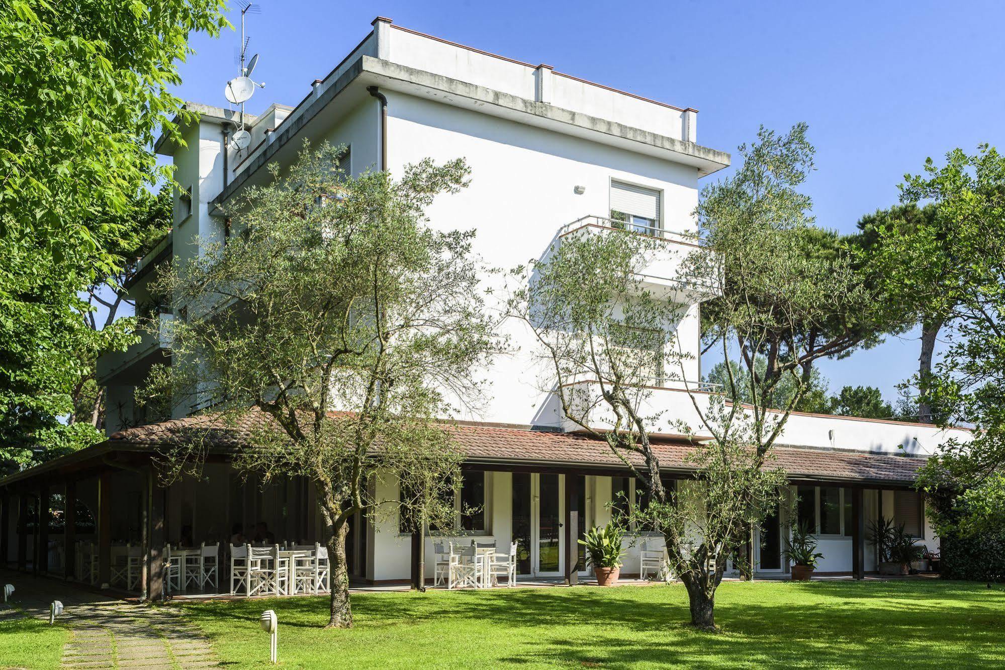 Hotel La Bussola Marina di Massa Exterior foto